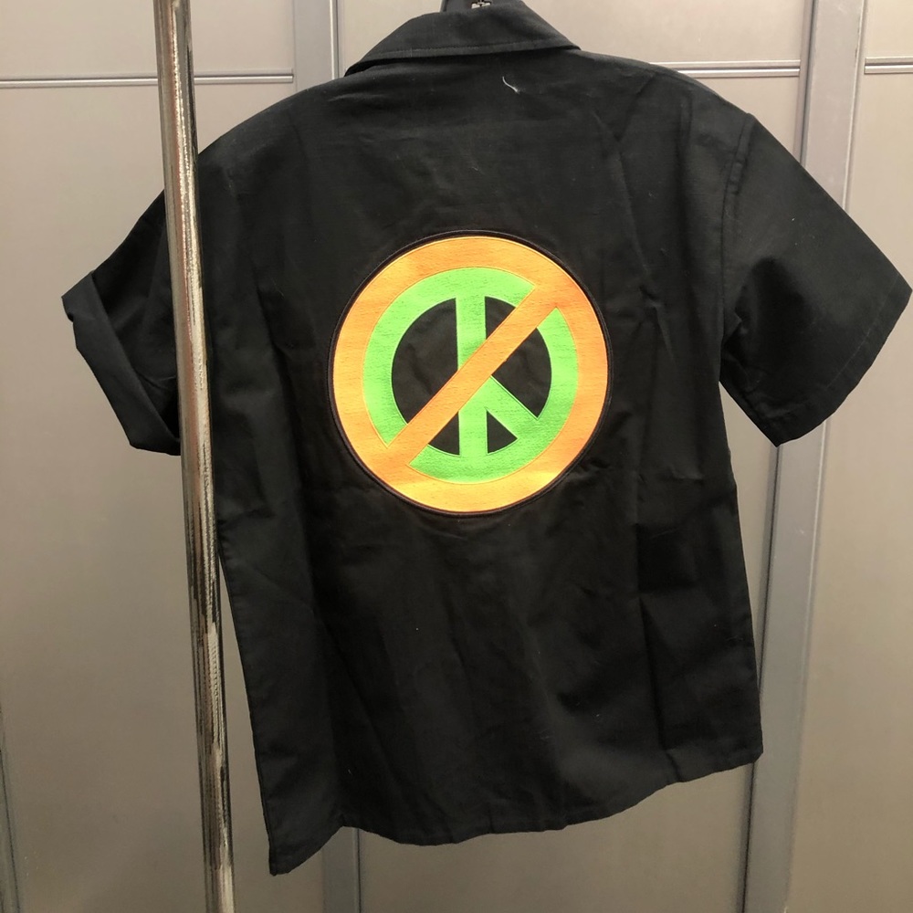 NWT Freshjive WTFIRGO Black Button Down S